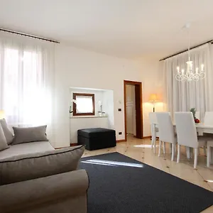https://residence-falier.hotelslidodijesolo.com